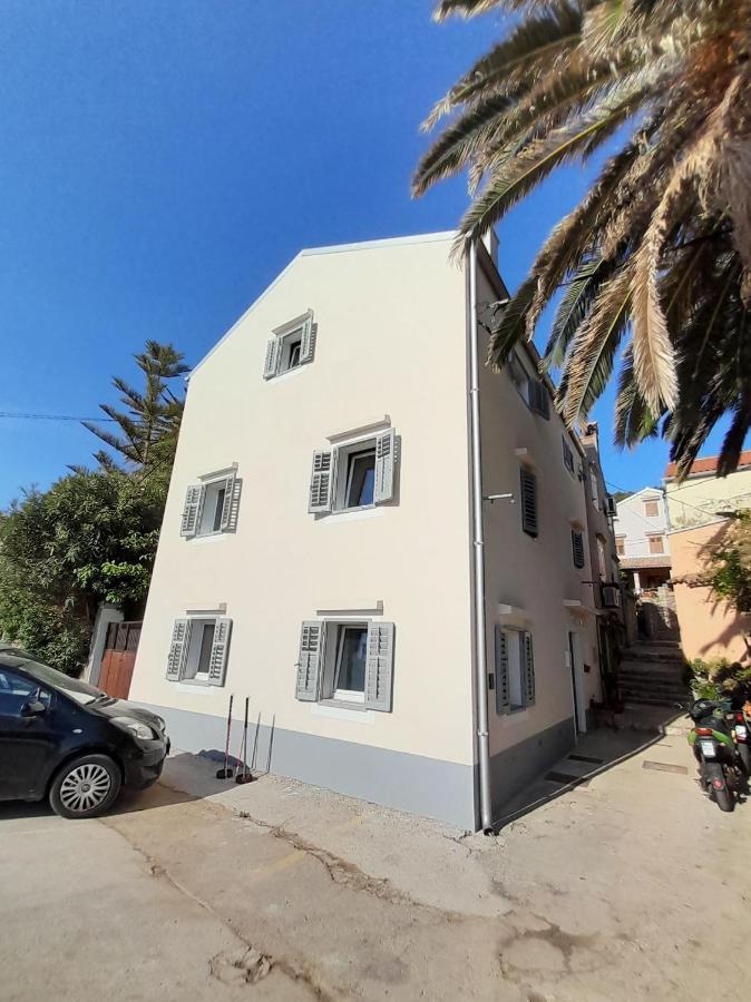 Apartment House Bucul Mali Lošinj Eksteriør billede
